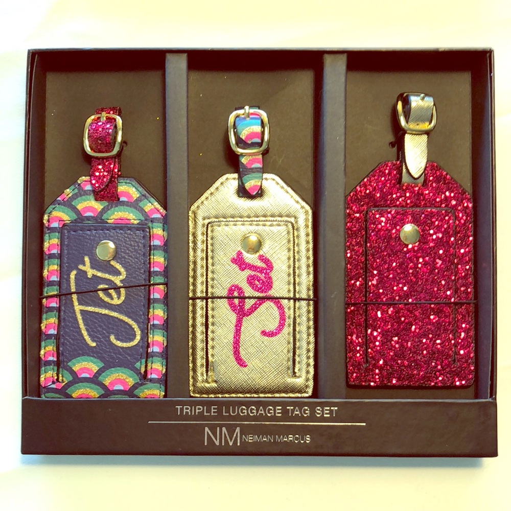 Luggage tag set